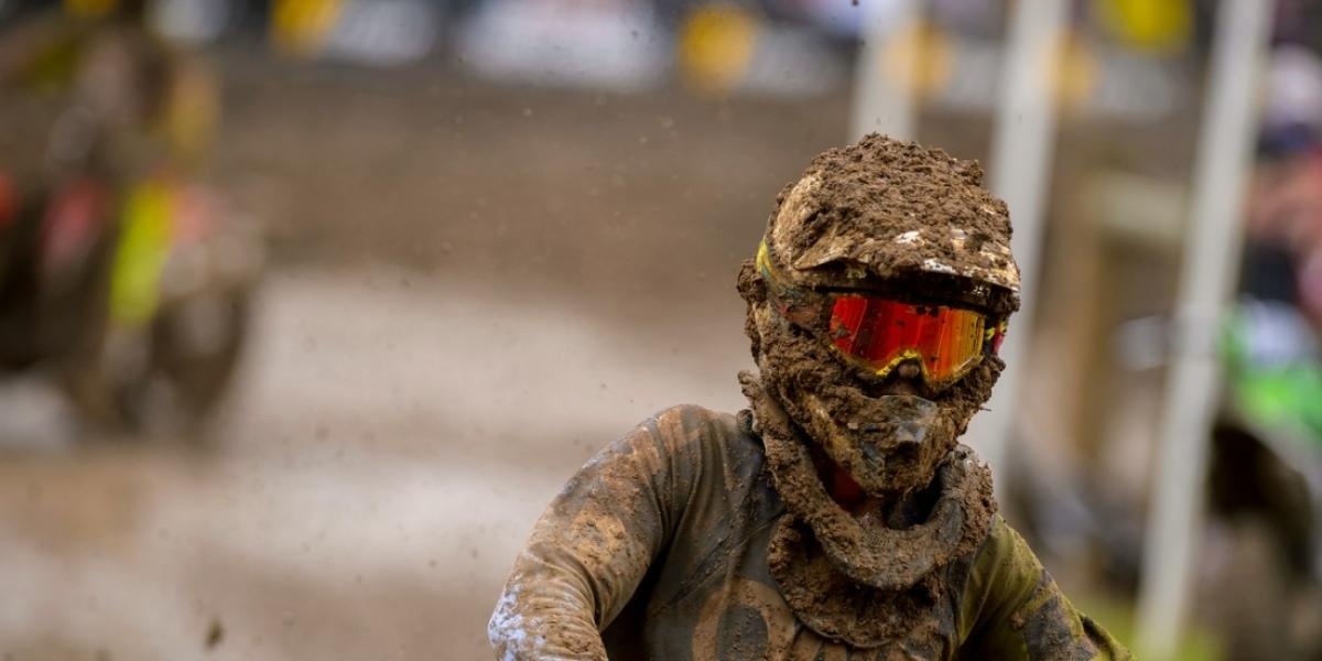 Como Limpar o capacete de Motocross - Guia Completo