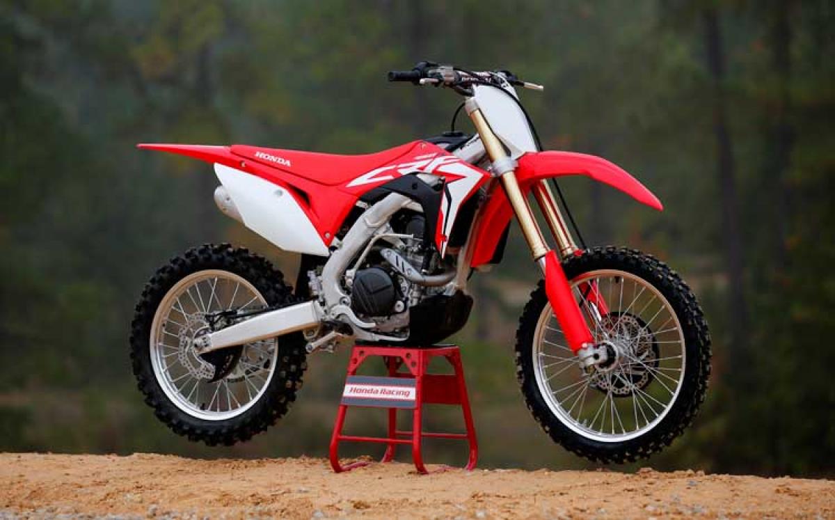 Motos - Honda apresenta novas CRF 450R e CRF 450RX 2017 - MotoX