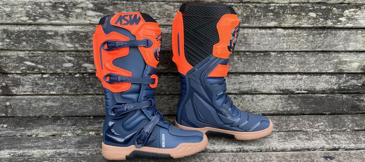 Qual a melhor bota de motocross até R$2.000,00 em 2025?