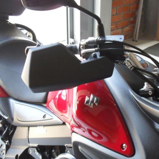 Protetor de Mão Start V-Strom 650 07/13 + V-Strom 650 A 14/25 + V-Strom 650 XT 14/25 + GSR 750 14/18 + Inazuma 250 15/17 + SFV 650 Gladius 13/18